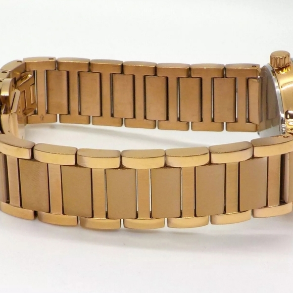 ***NEW*** Bulova Modern Quartz Diamond Mother of Pearl Dial Ladies Watch - Picture 9 of 11